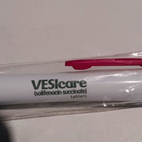 Pharmaceutical  Rep Promo Pens-Lot Of 4-Lipitor-Favmir-Vesicare-Biaxin XL - Picture 3 of 6